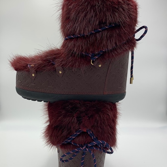 LOUIS VUITTON Off-Piste Beaver Fur Snow Boots WOMENS SZ 8 to 8.5 - Picture 1 of 12